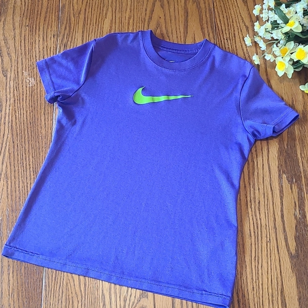 Nike athletic top - purple